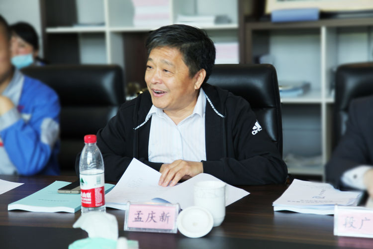 “氣力輸送連續供料關鍵設備”科(kē)技成果評價(jià)會在章丘香蕉影视隆重舉(jǔ)行 “氣力輸送連續供料(liào)關鍵設備”科技成果評價會在章丘香蕉影视隆重舉行